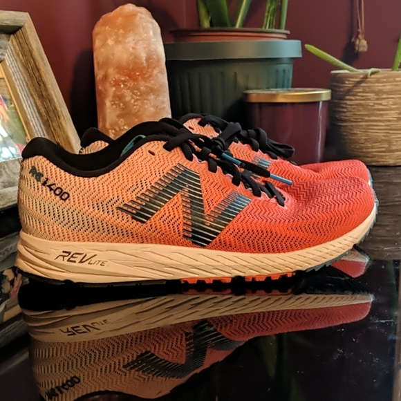new balance rs 1400